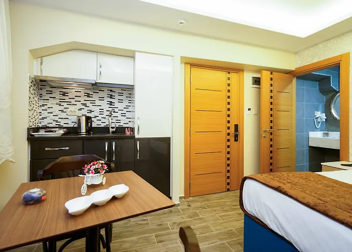 Apart Otel Taksim Celebi 5*