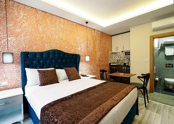 Taksim Celebi Aparthotel 5*