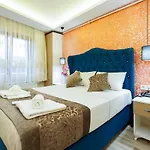 Taksim Celebi Aparthotel 5*